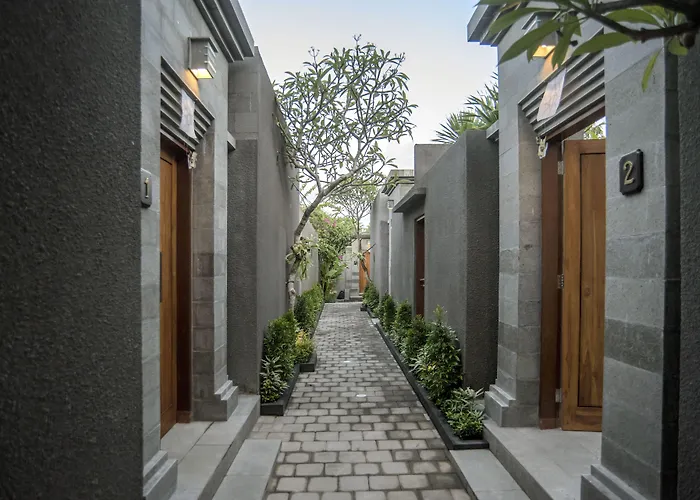 Sandi Agung Bidadari Villa