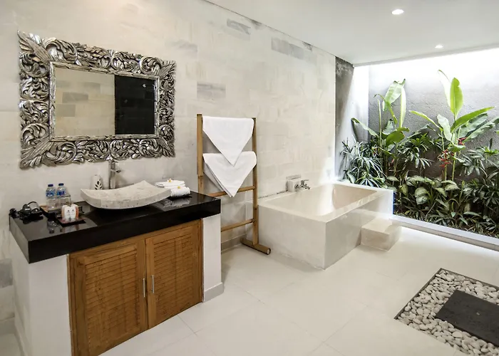 Sandi Agung Bidadari Villa Seminyak